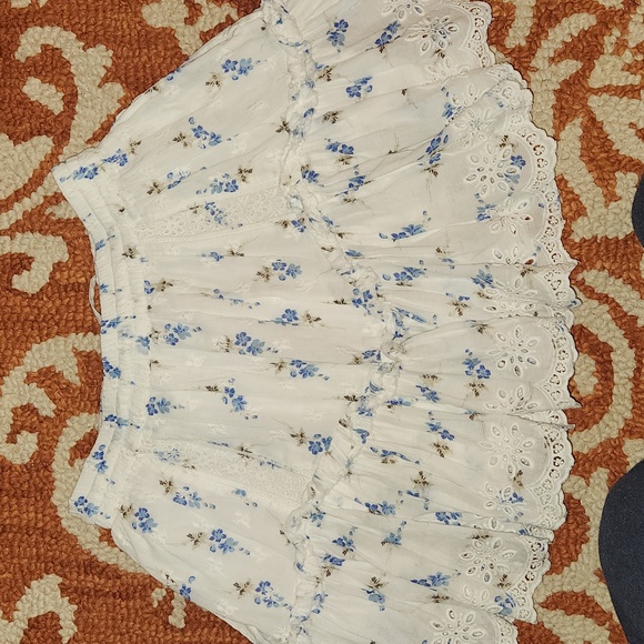 Loveshackfancy Becca Skirt in Brilliant Blue floral Sz P - Picture 4 of 14